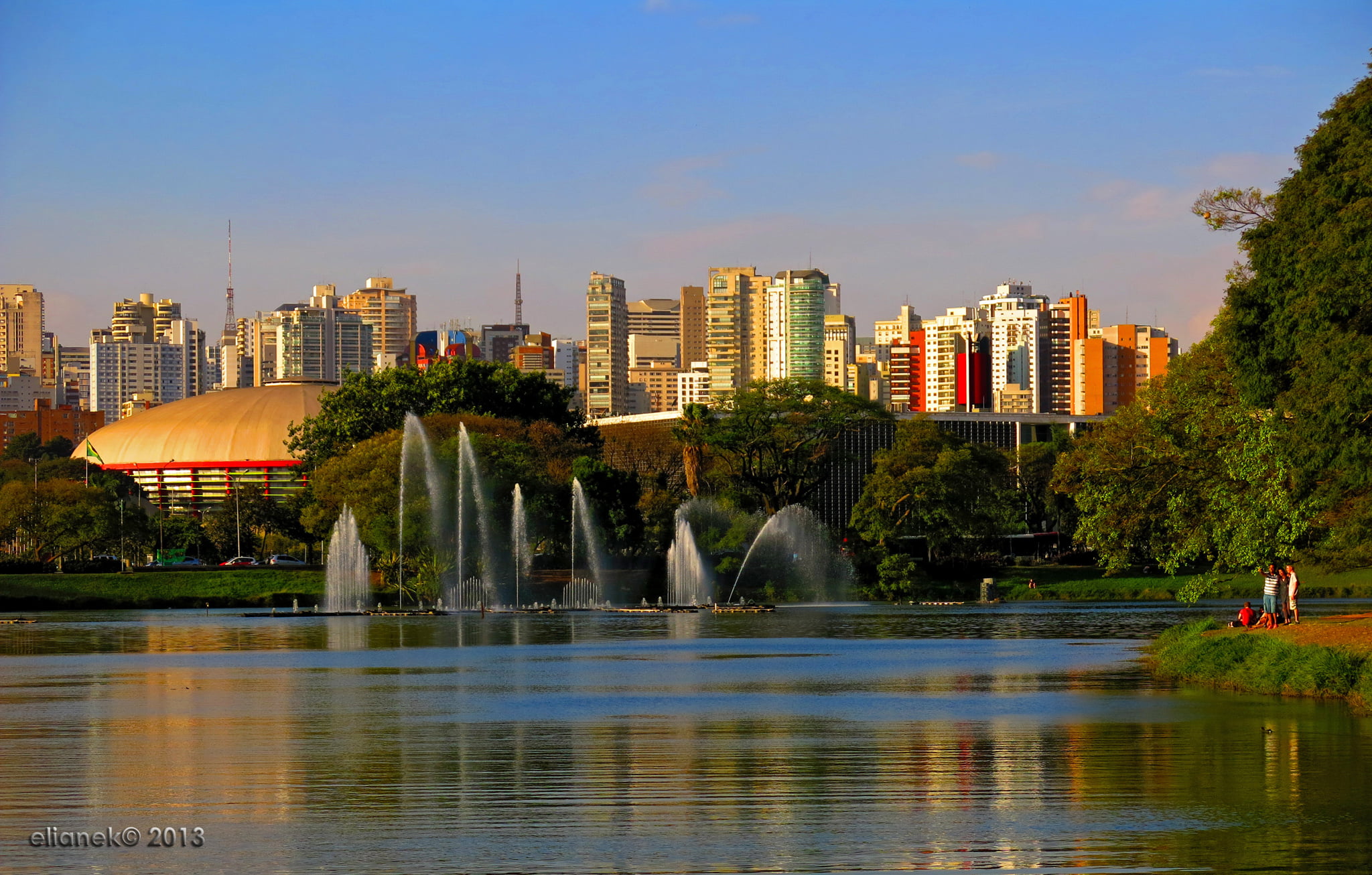 Le Six Ibirapuera — vista para o Parque Ibirapuera